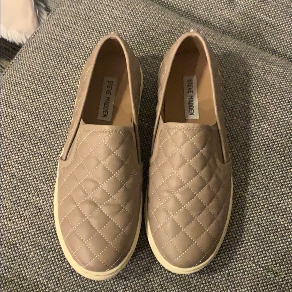 Steve Madden slip on shoes